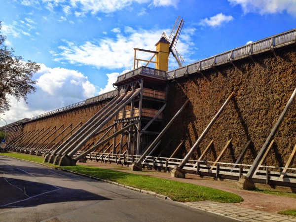 Bad Dürrenberg, Kurpark mit Gradieranlage undWindkunst