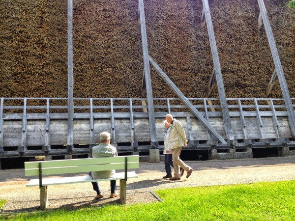 Spazierweg unmittelbar neben der Gradieranlage.