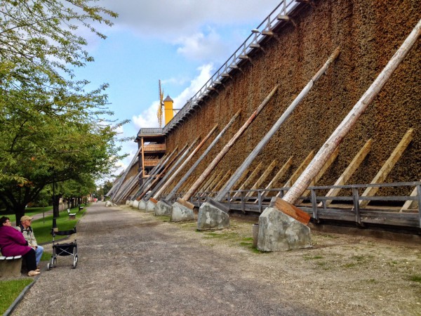 Spazierweg unmittelbar neben der Gradieranlage.