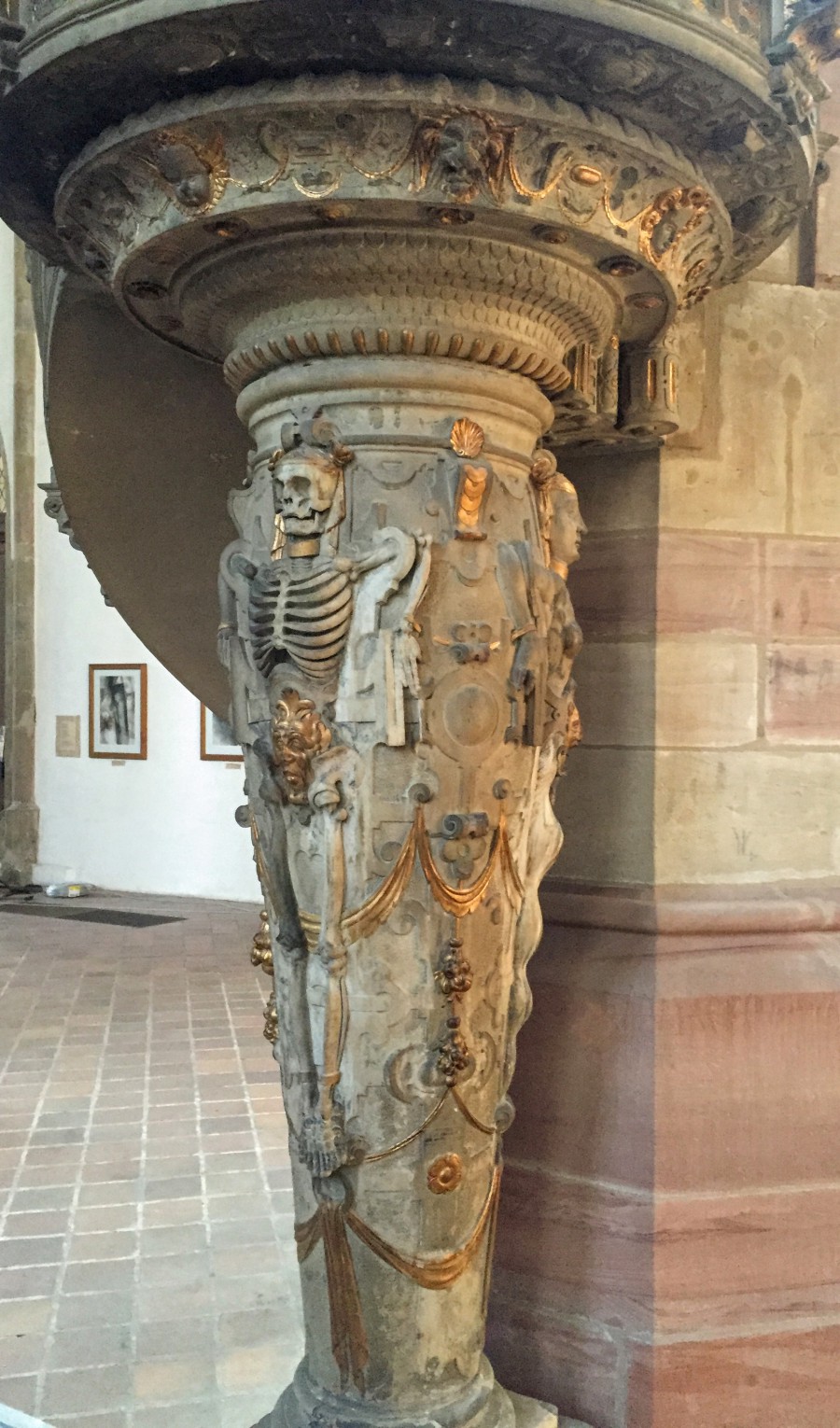 モリツ教会 講壇 (こうだん)1592・1600年ごろに