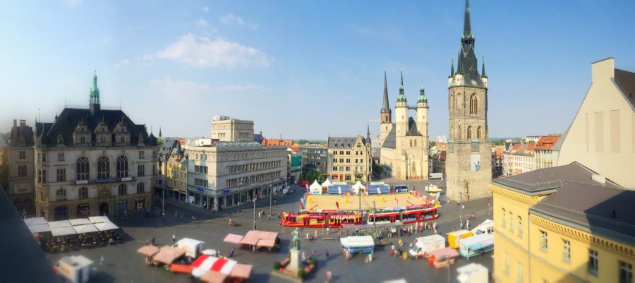 ハレ（ザーレ）旧市街の中心マルクト広場５つの塔