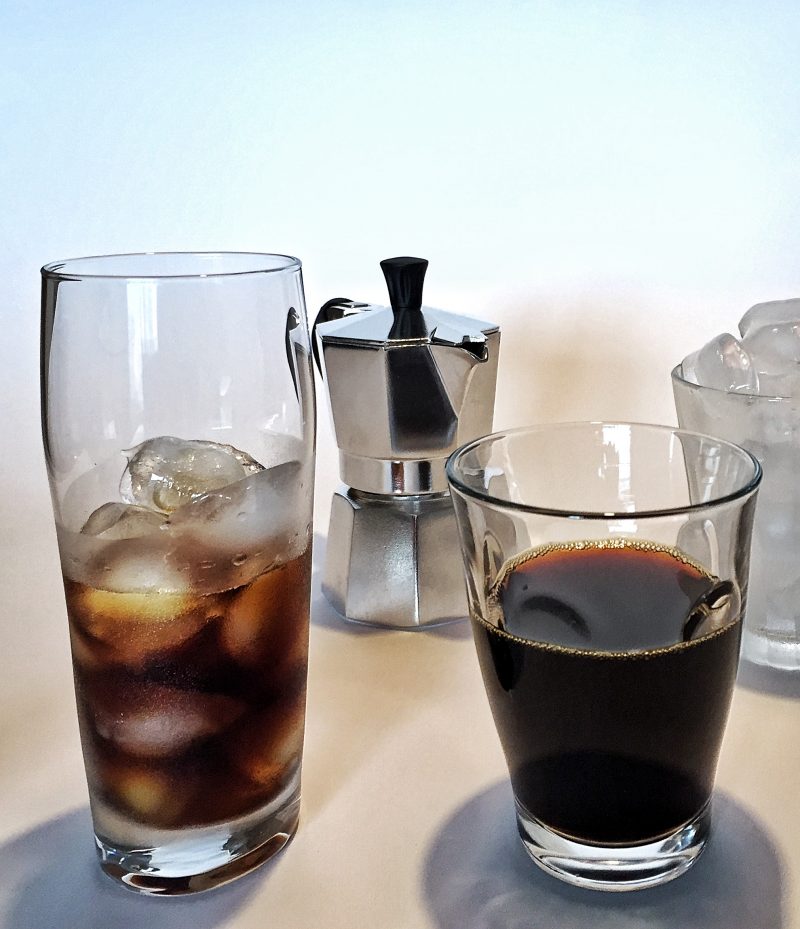 冷たいコーヒー＋氷