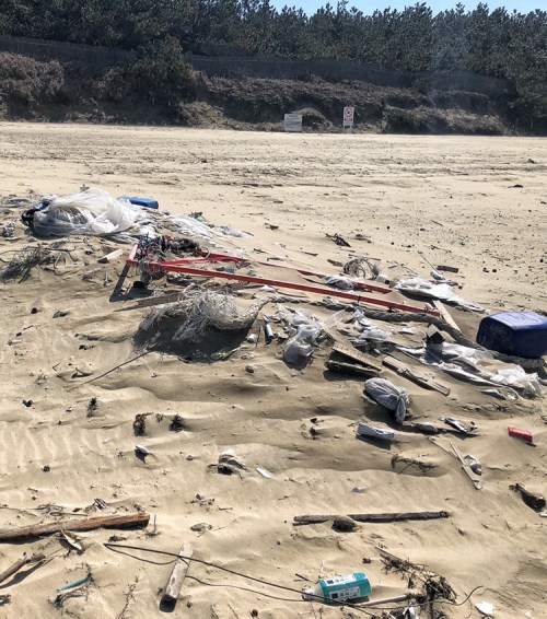 Landfill or sandy Beach 